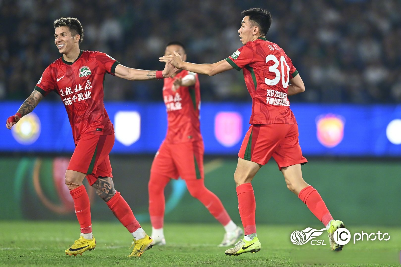 开云登录入口 -赛地聚焦：德甲今晚热度飙升，浙江稠州豪取连胜，引发热议，更衣室氛围转暖(浙江稠州外援最新情况最新消息)